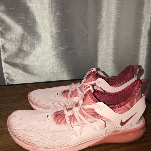 Nike Flex Contact 3 Size 9 - Picture 2 of 8